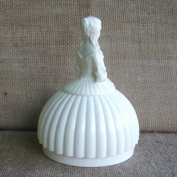 Vintage Southern Belle Plastic Sewing Caddy Figurine - Picture 6 of 16